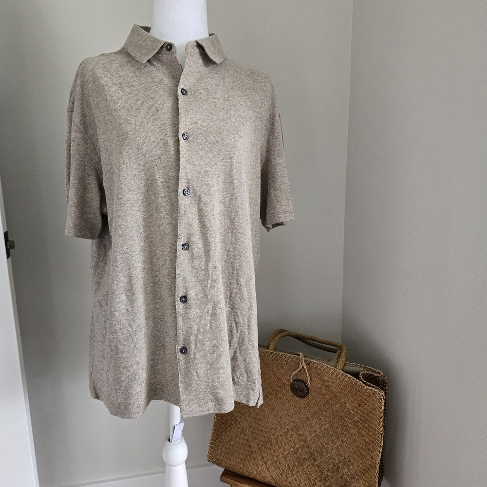 Banana Republic Men's Beige Large Short Sleeve Button Up Shirt